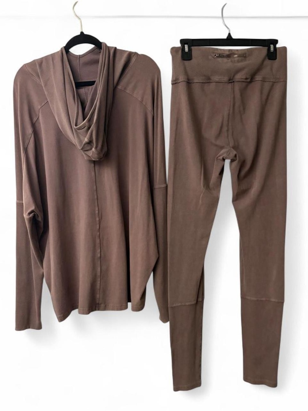 FP Movement Hot Shot Hooded Set - Picture 2 of 3